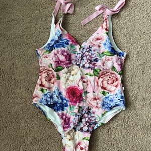 POSH PEANUT WOMENS SWIM